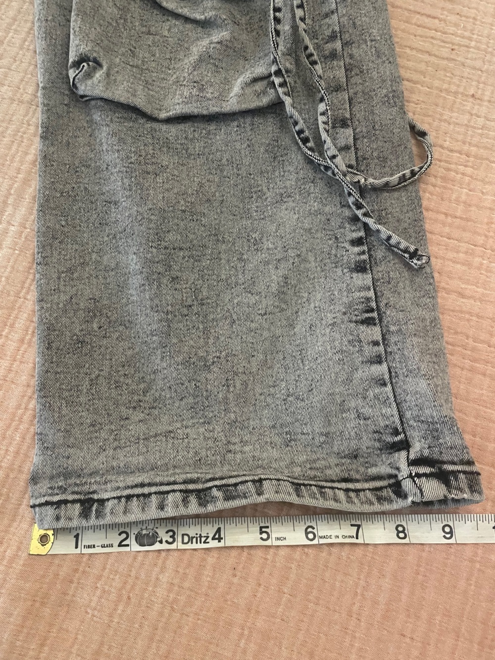 V.I.P. Jeans Black Acid Wash High Waisted‎ Flare Leg Cargo Jeans Size 13 31 - Picture 8 of 11